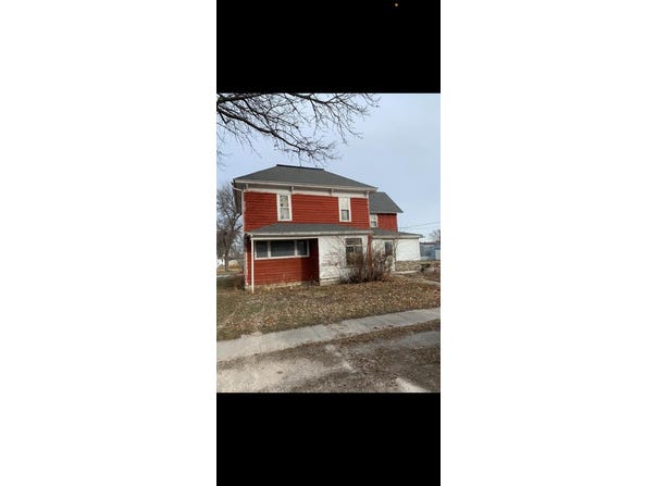 320 main, Farnhamville, IA 50538