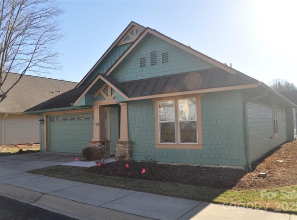51 Barn Owl Way, Hendersonville, NC 28792