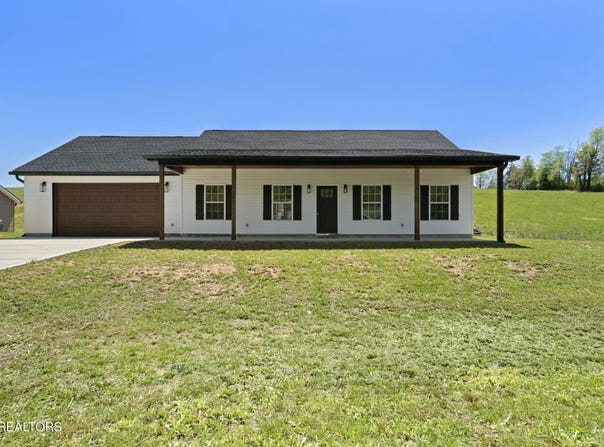 252 Old Middlesboro Hwy, LaFollette, TN 37766