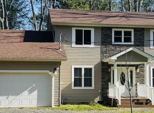 5186 Hummingbird Drive, Pocono Summit, PA 18346