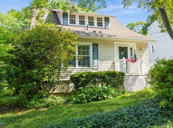 11 Bernards Ave, Bernardsville Boro, NJ 07924