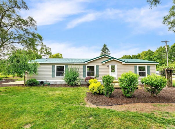 6626 Dennison Road, Plainwell, MI 49080
