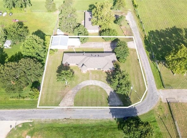 210 Stewart Street, Collinsville, TX 76233