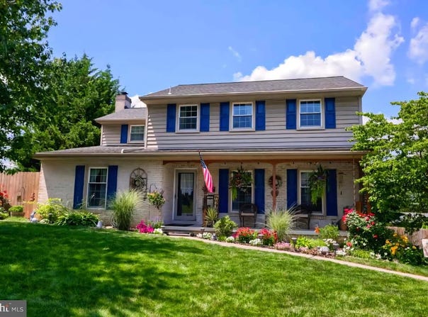 209 OXFORD DRIVE, LITITZ, PA 17543