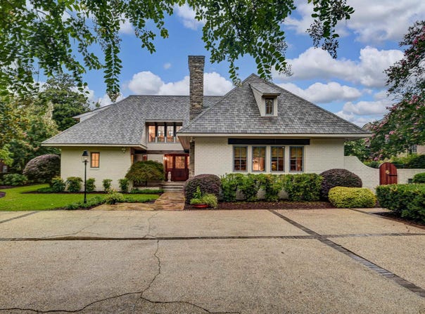 28 Heathwood Circle, Columbia, SC 29205