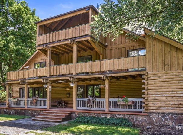1590 Big Salmon River Rd, Riggins, ID 83549