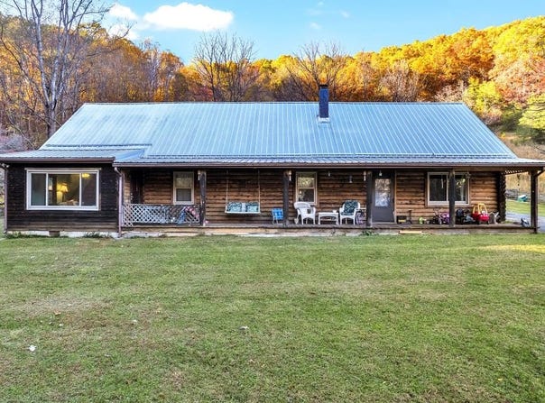 437 Still House Hollow Rd, Saltville, VA 24370-3167