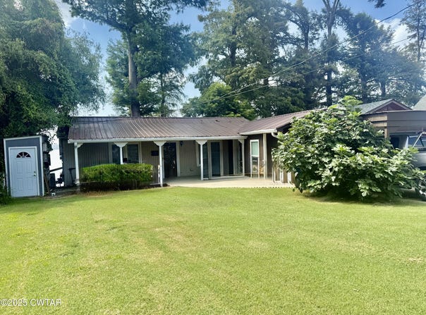 1171 Lake Drive, Hornbeak, TN 38232
