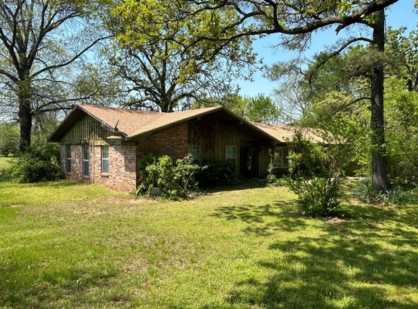 1701  S Highway 252, Charleston, AR 72933