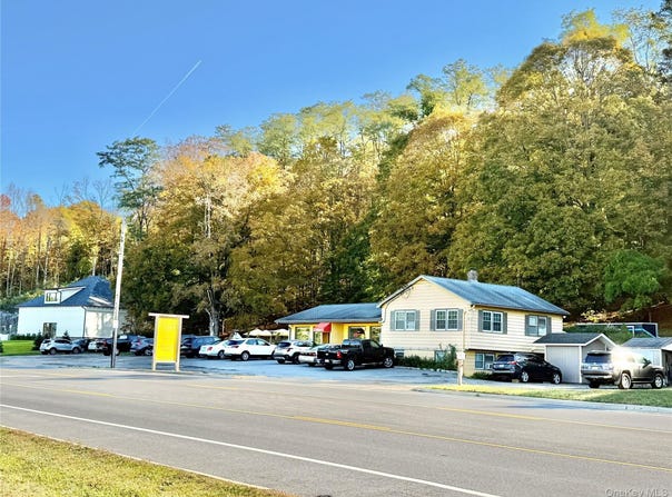 56 Route 22, Pawling, NY 12564