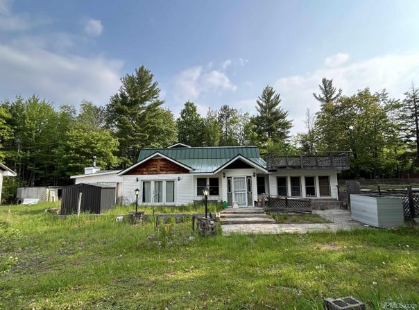 109 Brown Deer, Marquette, MI 49855