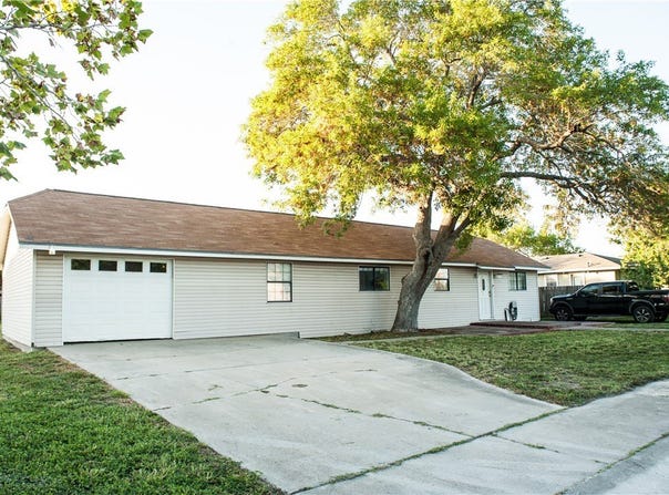 2741 Beaumont Avenue, Ingleside, TX 78362
