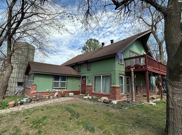 4600 Scotty Ln, Hutchinson, KS 67502