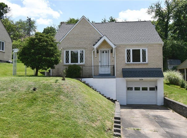 3579 Middleboro Rd, Castle Shannon, PA 15234