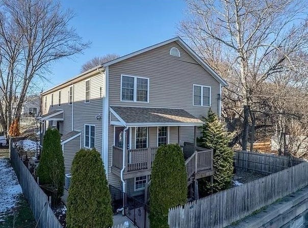 18 Calef Street, Cranston, RI 02920