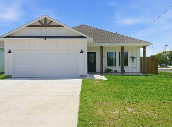 2986 Mayfield, Ingleside, TX 78362