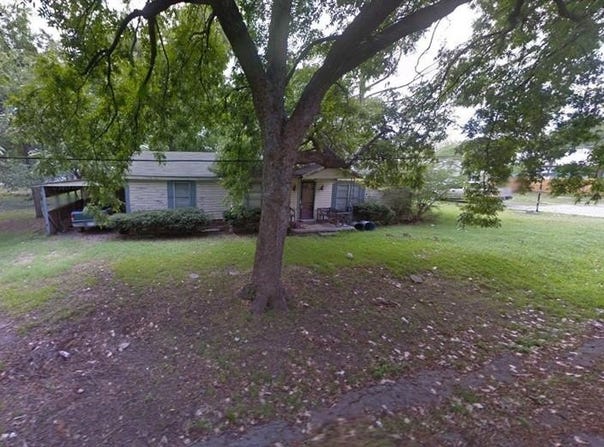 415 E Franklin Street, Wolfe City, TX 75496