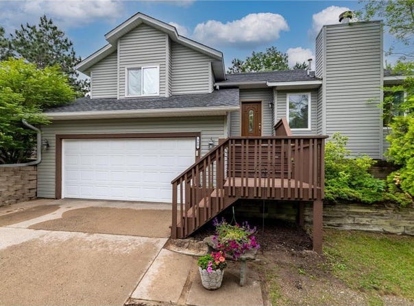 360 117th Avenue NW, Coon Rapids, MN 55448
