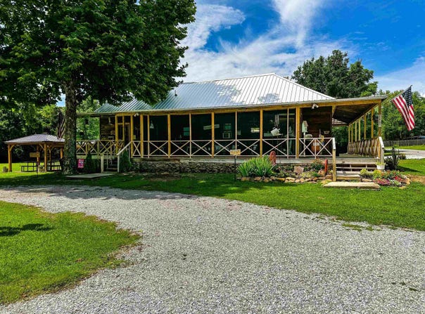 406 Cedar Avenue, Mountain View, AR 72560