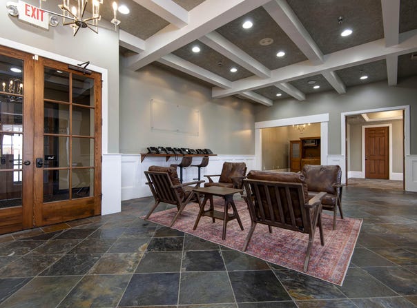 1531 E Bradford Parkway, Springfield, MO 65804