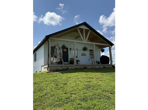 1591 VFW Road, Mitchell, IN 47446