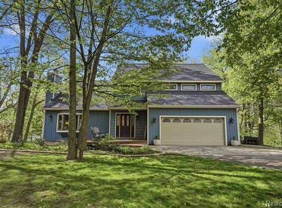 784 Maury Place, Genoa Twp, MI 48843