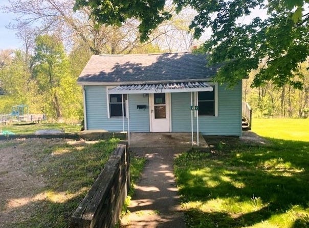 411 N Dodge, GALENA, IL 61036