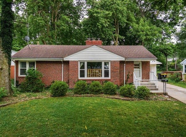 129 Eastview Drive, Normal, IL 61761