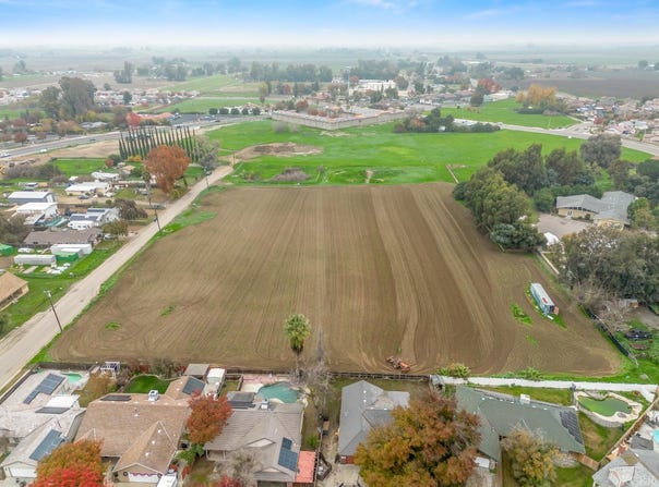 OLEANDER lot: 14, Lemoore, CA 93245
