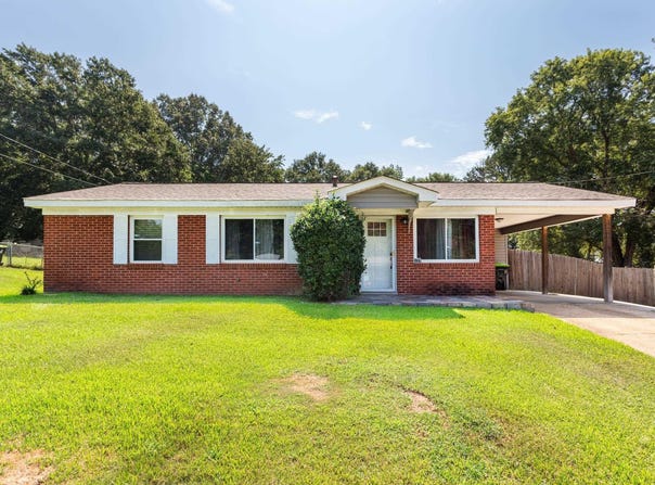 104 PRINCETON DRIVE, CHILDERSBURG, AL 35044