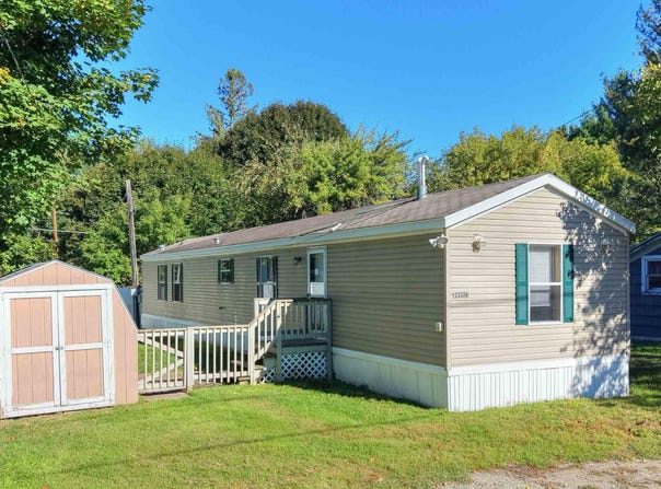 23374 Elm Avenue, Dollar Bay, MI 49922