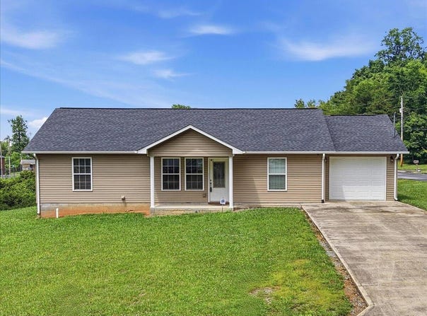 555 Shellbark Road, Newport, TN 37821