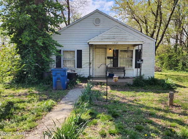 1705 Broadway, Lamar, MO 64759