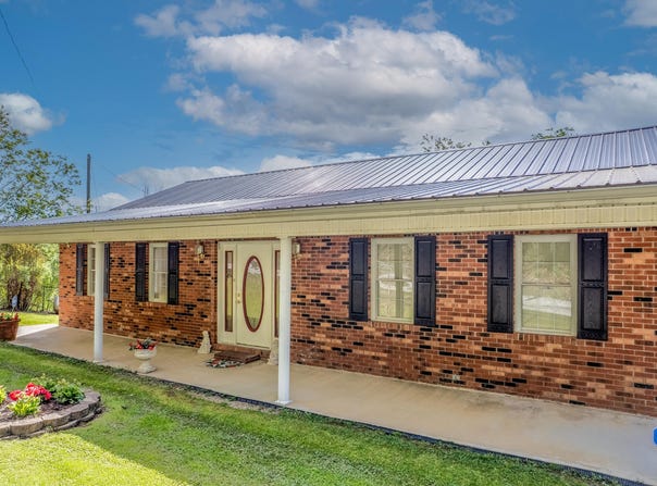 754 Whitt Branch, Salyersville, KY 41465
