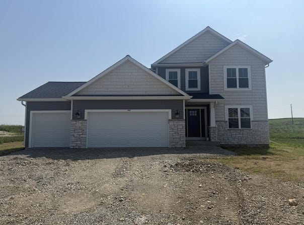 400 Ridgeview Court, Lake Mills, WI 53551