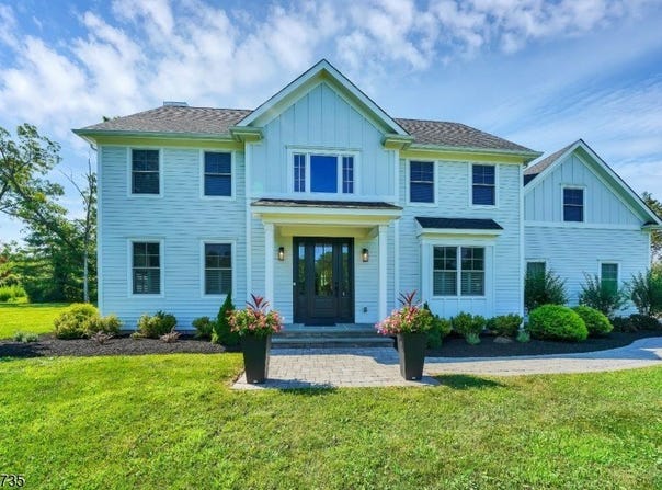 88 Queen Anne Dr, Bernards Twp., NJ 07920-2331