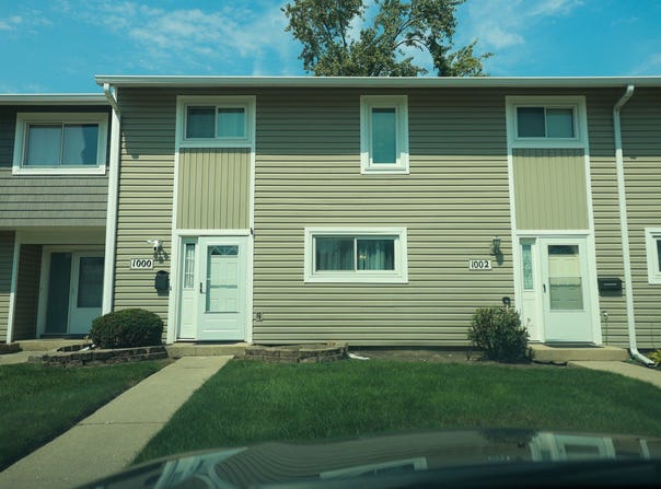 1000 Sandpiper Court, Bartlett, IL 60103
