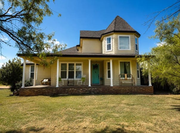 218 Echols St, Coahoma, TX 79720
