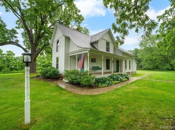 70080 McVicar Road, Romeo, MI 48065