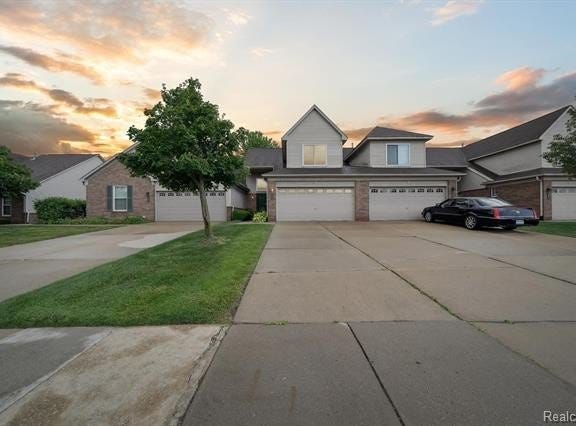 183 Daniel Avenue, Westland, MI 48186