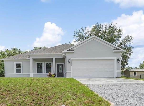 8276 100th Avenue, Vero Beach, FL 32967