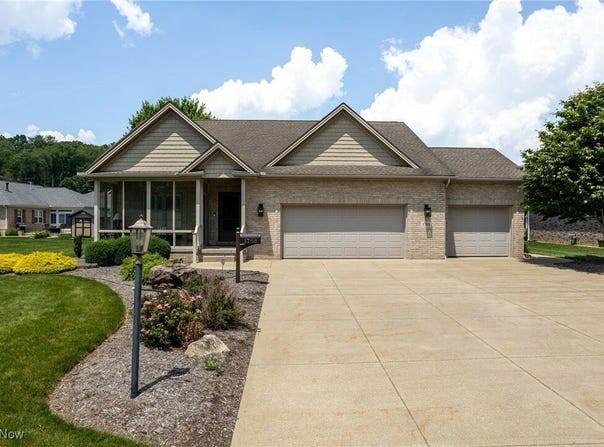 1788 HANKINS ROAD NE, MASSILLON, OH 44646