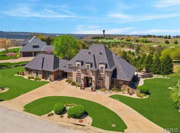 240 Golf Club Drive, Unincorporated, MO 65672