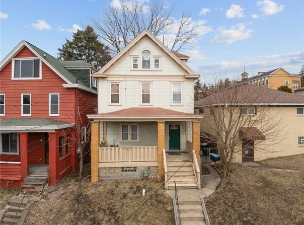 104 Georgetown Avenue, West View, PA 15229