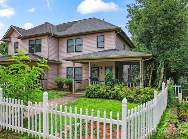 1609 Begonia Way, Rock Hill, SC 29732