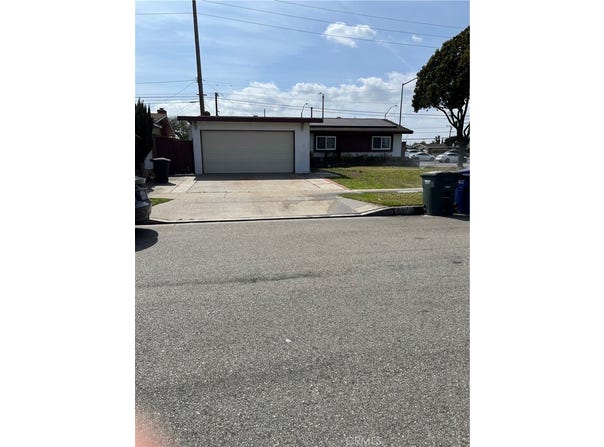 8577 San Romolo Way, Buena Park, CA 90620