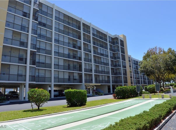 4401 Bay Beach Lane unit: 833, Fort Myers Beach, FL 33931