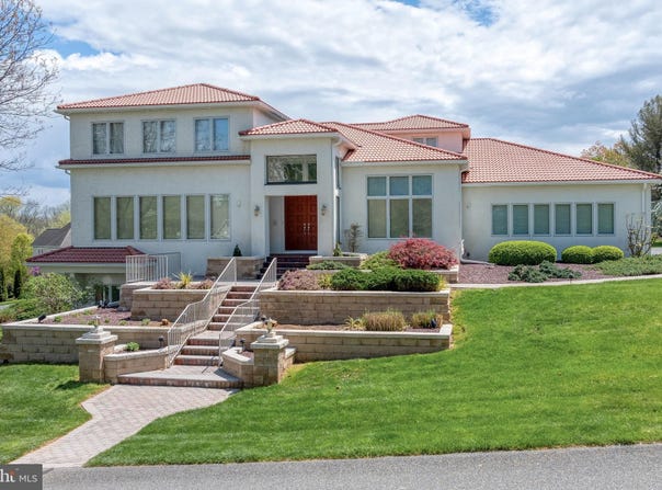 23 DEERFIELD ROAD, LANCASTER, PA 17603