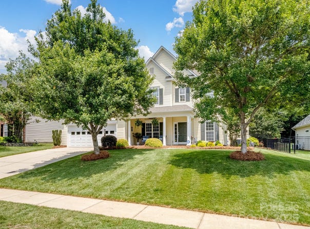 7627 Woodcrest Drive, Stanley, NC 28164