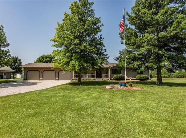 2450 Labette Road, Ottawa, KS 66067
